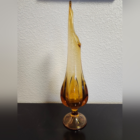 Vintage Viking Swung Glass Amber Pedestal Vase - Picture 2 of 9
